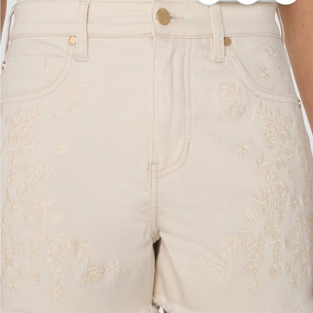 Liverpool Los Angeles Embroidered cream Women's Shorts - Picture 5 of 9